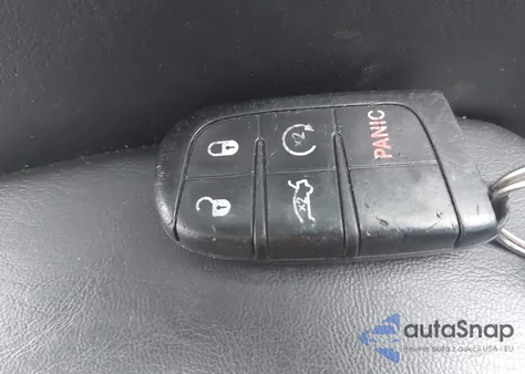 2018 Chrysler 300 Limited z USA, uszkodzony, nr VIN 2C3CCAEG2JH142688